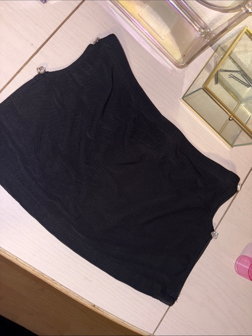 Mini skirt w/ side slits